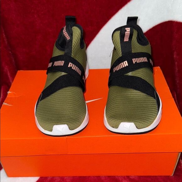 Puma Khaki and Black Athletic Shoes - Picture 4 of 7